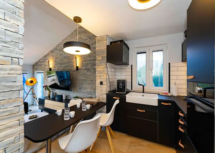 Solea Mit Meerblick In Zaboric, Sibenik