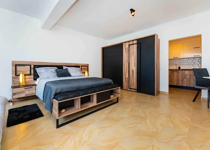 Holiday home Solea Mit Meerblick In Zaboric, Sibenik Zaboric