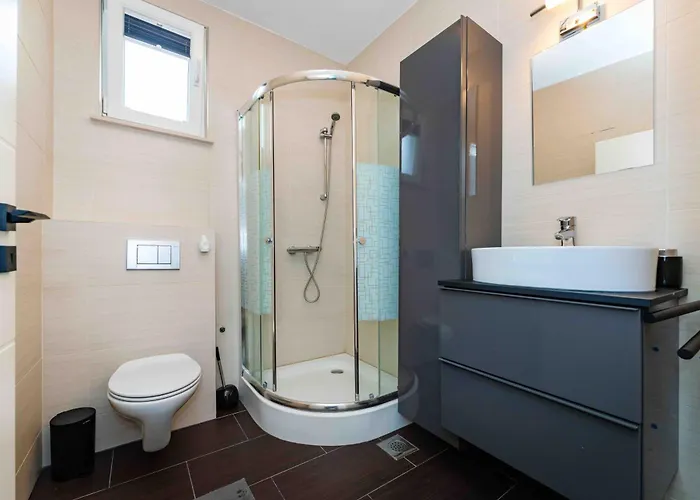 Solea Mit Meerblick In Zaboric, Sibenik Holiday home *